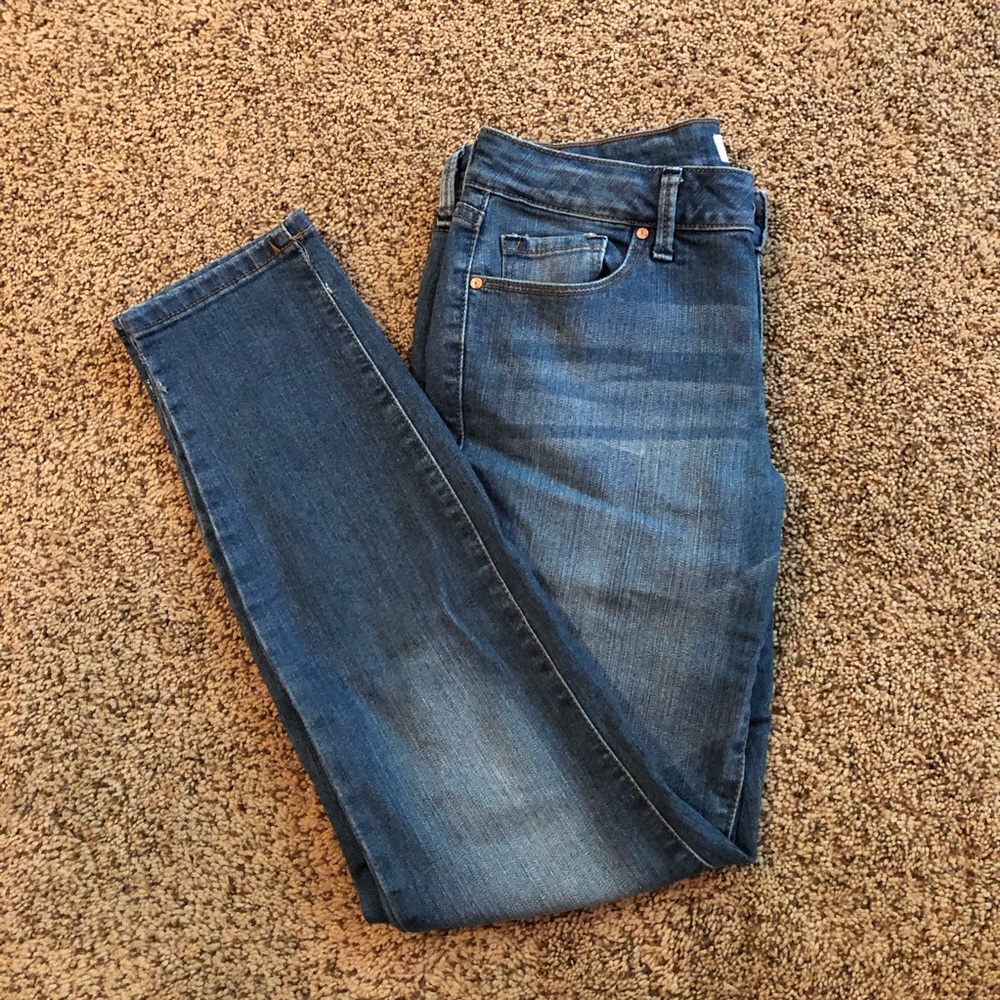 EUC Jessica Simpson Jean crop pant!